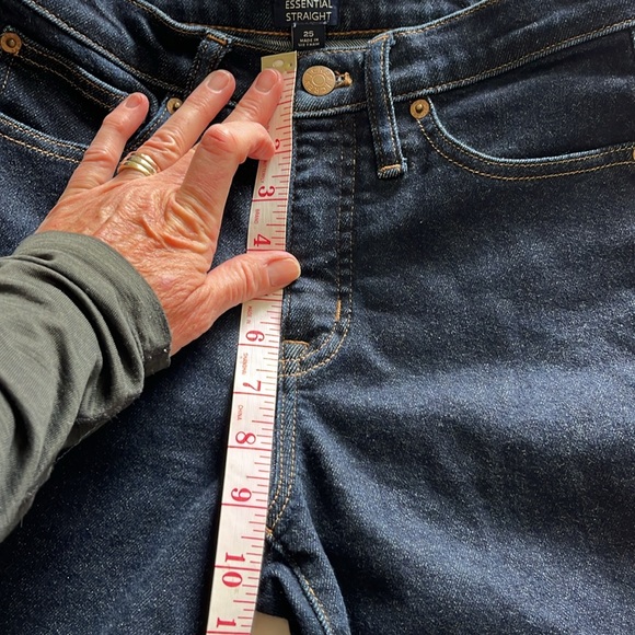 🎉 BOGO! 2/$12! J. Crew Essential Straight Jeans - Picture 5 of 7